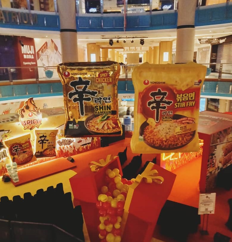 Retail & shopping malls